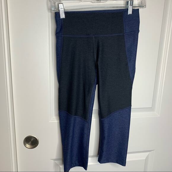 Outdoor Voices Cropped Navy Heathered Colorblock Leggings Size XS - Picture 2 of 6